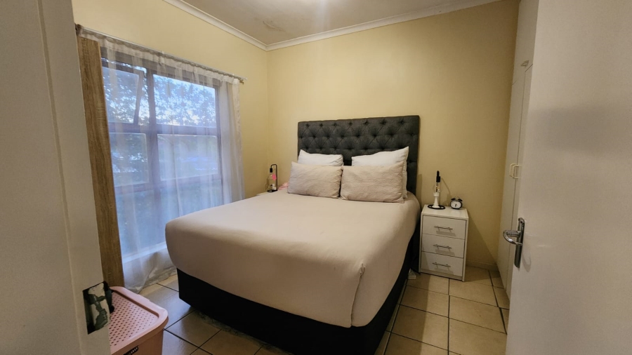 To Let 1 Bedroom Property for Rent in Brackenfell South Western Cape